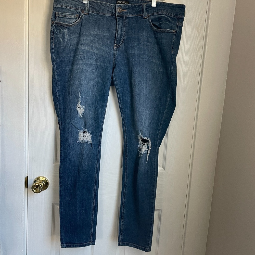Forever 21 blue denim skinny jeans distressed